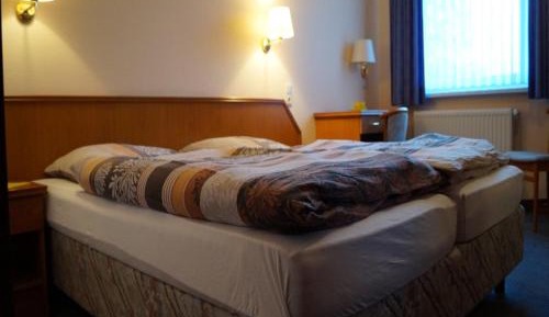 Double or Twin Room with Private Bathroom