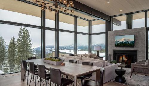 Four-Bedroom Holiday Home