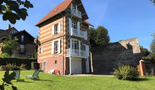 Five-Bedroom House