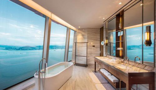Deluxe Studio Suite with Sea View - Lounge Access
