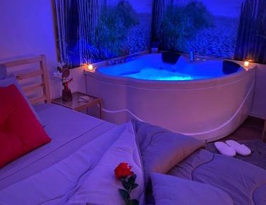 Deluxe Double Room with Bath