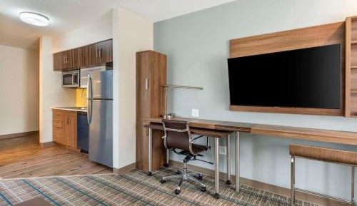 Efficiency One Room Suite with Two Queen Beds and Sofa bed - Disability Access/Non Smoking