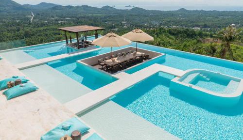 Villa with Sea View