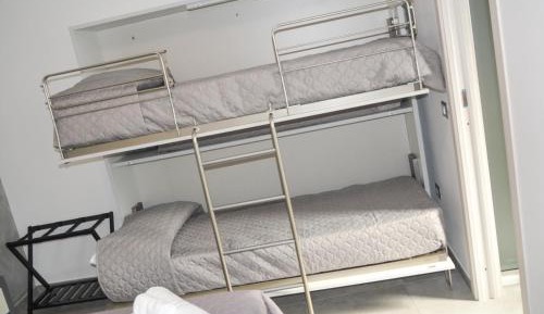 Quadruple Room with Private Bathroom