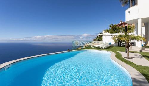 Villa with Sea View