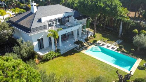 Villa with Garden View