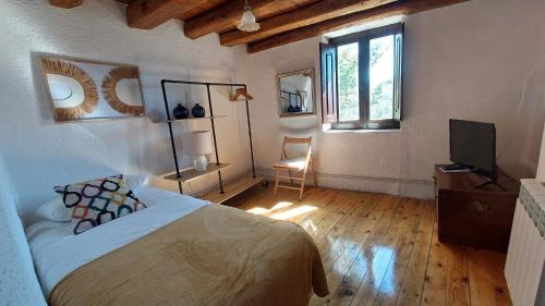 Single Room with Mountain View
