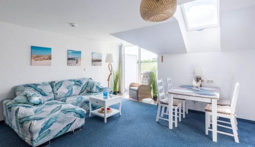 One-Bedroom Apartment with Balcony