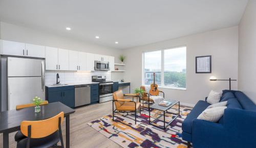 1 Bedroom Suite