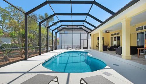 Five-Bedroom Holiday Home