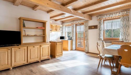 Superior One-Bedroom Apartment with Balcony