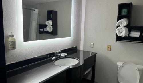 King Room - Non-Smoking