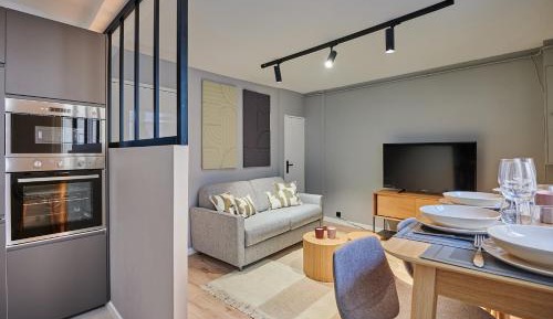 One-Bedroom Apartment
