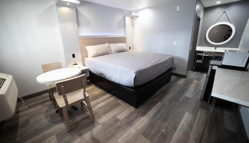 Standard King Room