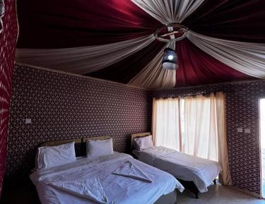 Triple Room with Mountain View