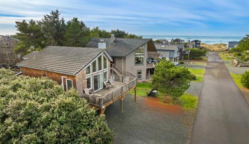 Two-Bedroom Holiday Home