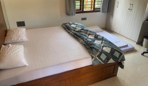 Deluxe Double Room with Extra Bed