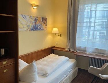 Small Single Room
