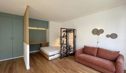 Studio with Balcony