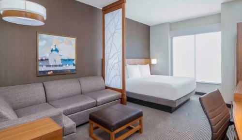 King Room with Sofa Bed - High Floor