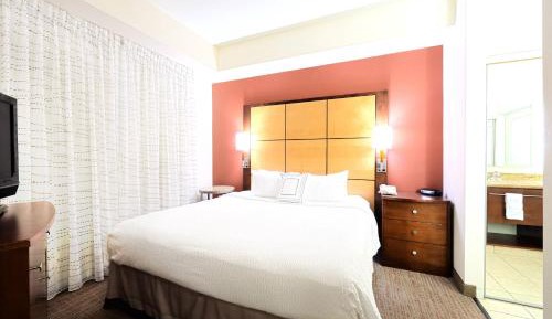 2 Bedroom Suite