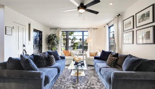 Three-Bedroom Holiday Home 