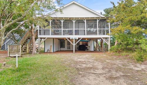 Three-Bedroom Holiday Home 