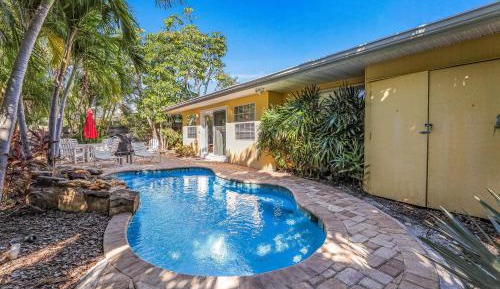 Three-Bedroom Holiday Home 