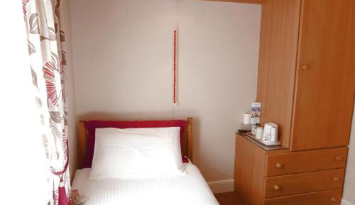 Standard Single Room with Shared Bathroom