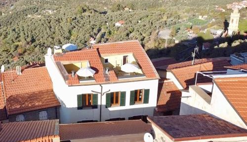 One-Bedroom Apartment with Terrace - Separate Building