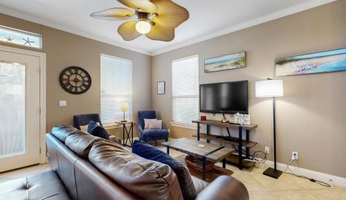 Four bedroom holiday home 