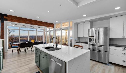 Five-Bedroom Holiday Home