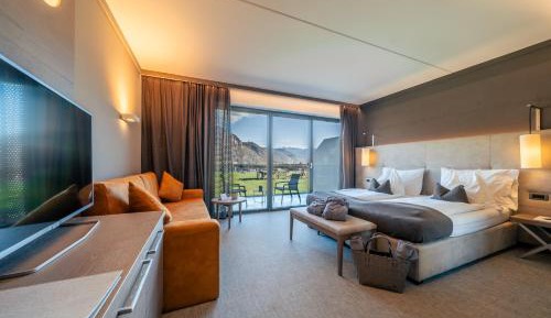 Deluxe Double or Twin Room with Garden View