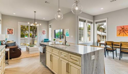 Three-Bedroom Holiday Home 