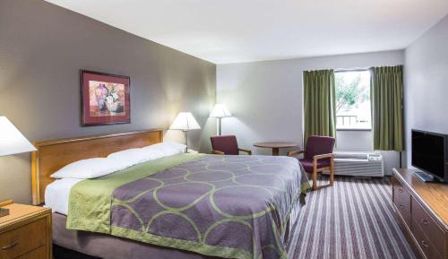 King Room - Disability Access/Non-Smoking
