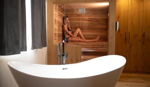 Suite with Sauna
