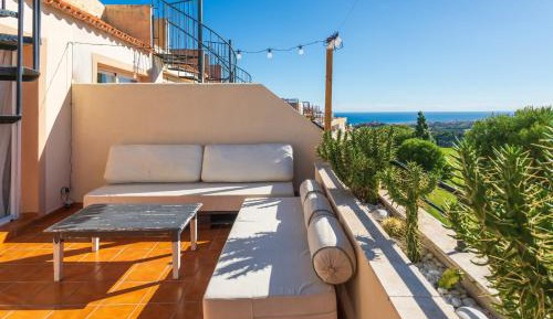 Apartment with Terrace
