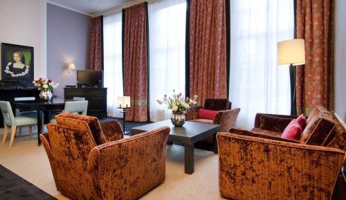 Opera Suite with Garden View