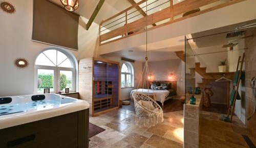 Studio House