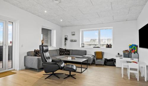 Four-Bedroom Holiday Home