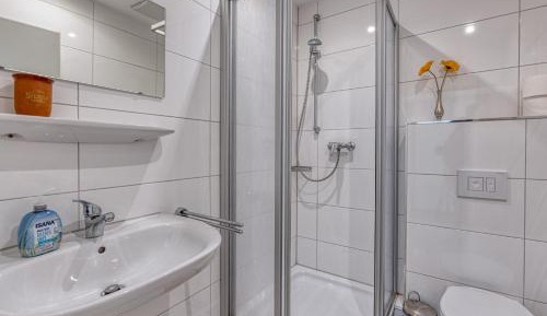 Room #1151684320