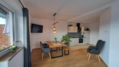 Apartment Hahnenkamm with Mountain View