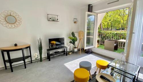 Studio with Terrace
