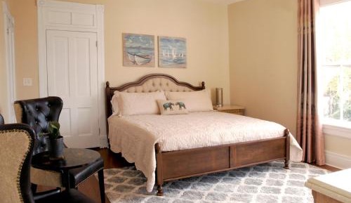 Superior King Suite
