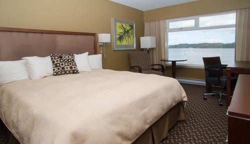 Deluxe King Room with Ocean View