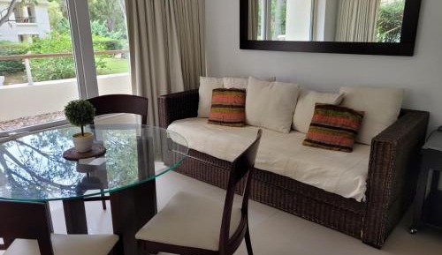 Apartment with Garden View