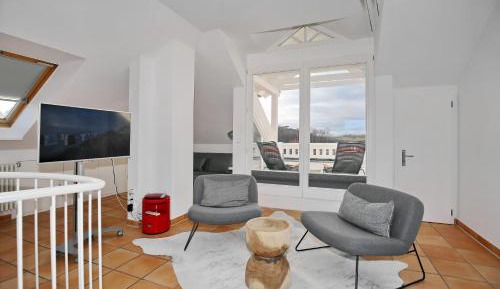Apartment with Balcony