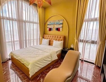 Queen Room