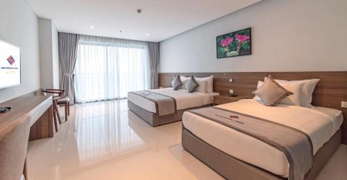 Deluxe Triple Room with Sea View