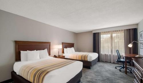 One-Bedroom Suite with Two Queen Beds